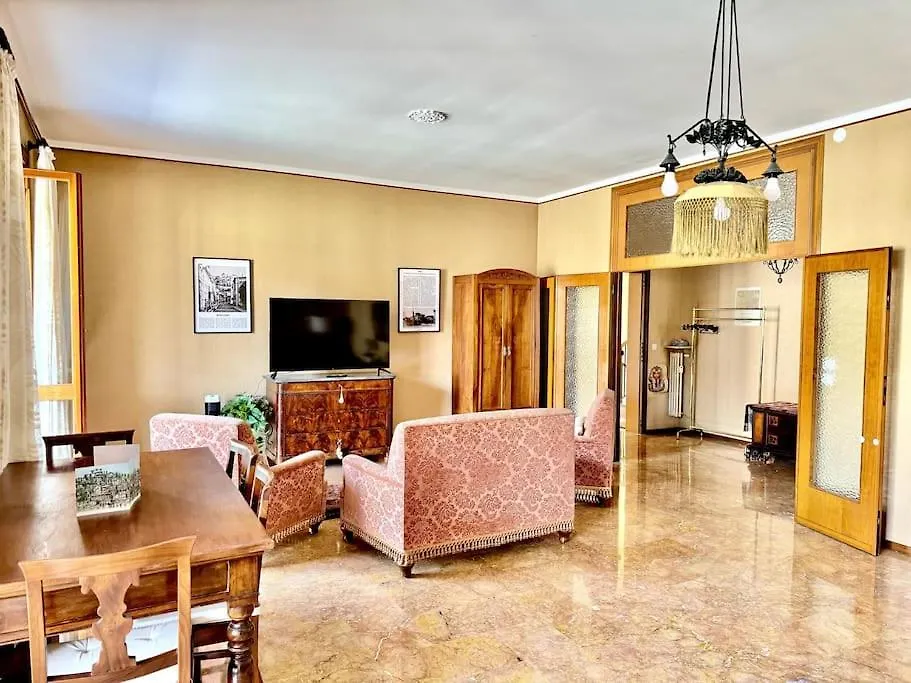 Luxury House Under The Old Town Apartment Bergamo Italy