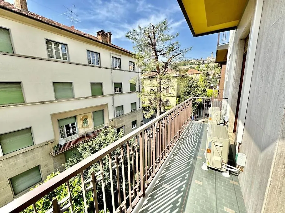 Luxury House Under The Old Town Apartment Bergamo Italy